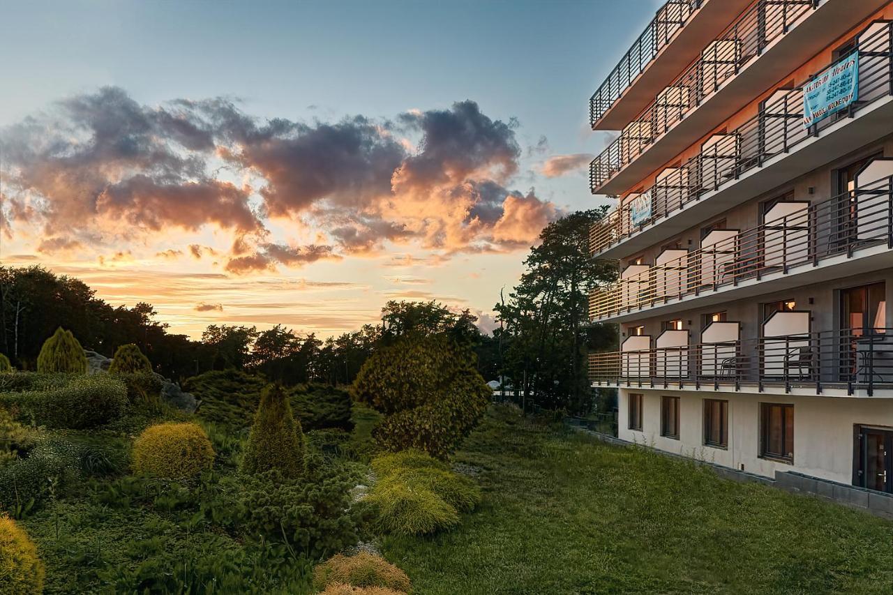 Sanatorium Zefir Hotell Krynica Morska Exteriör bild