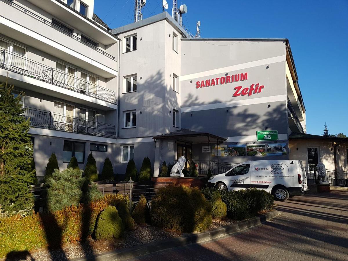 Sanatorium Zefir Hotell Krynica Morska Exteriör bild